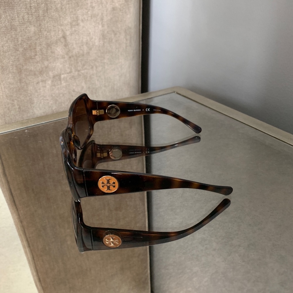 Tory Burch brown sunglasses